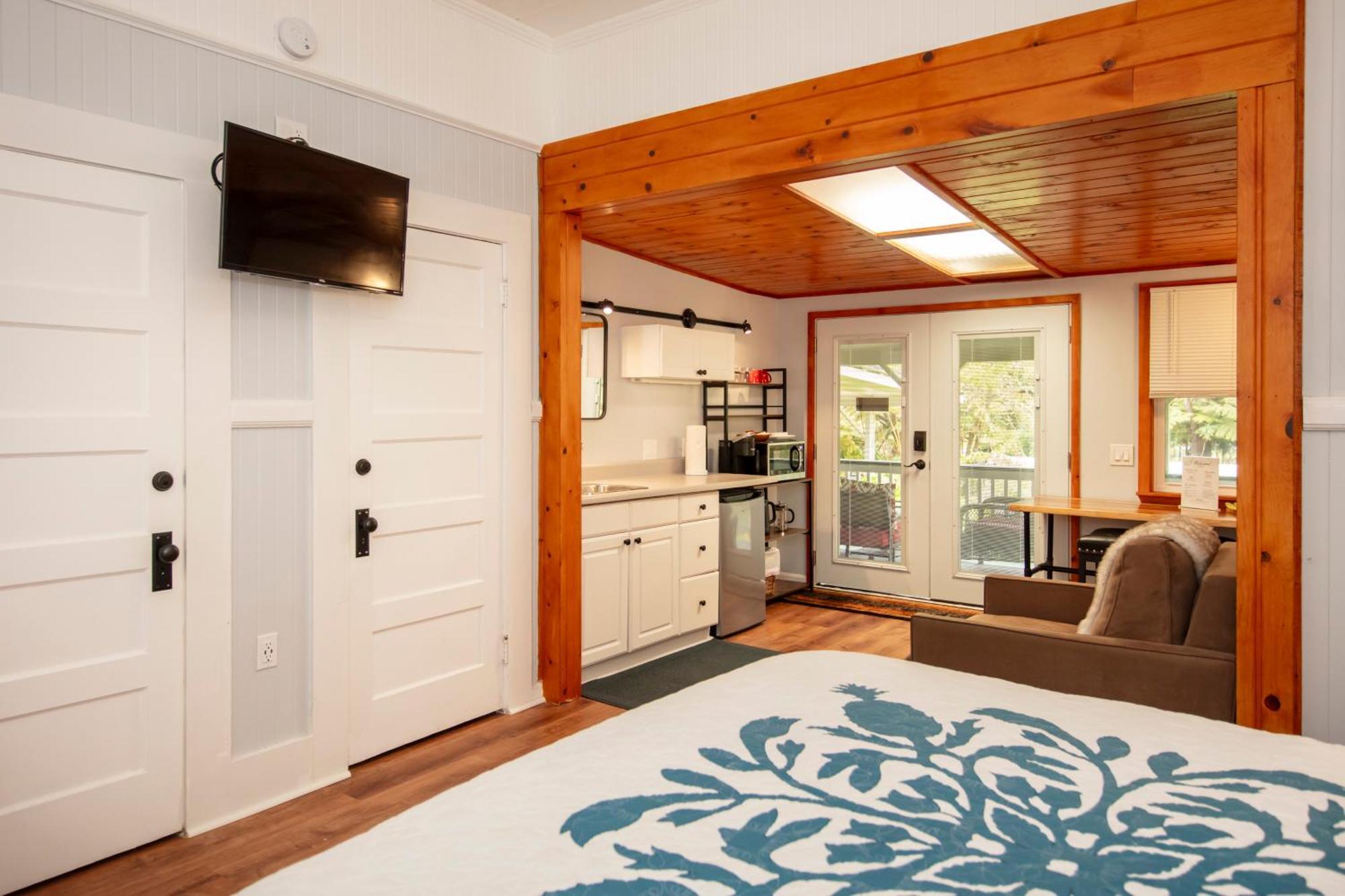 Aloha Junction Bed And Breakfast -Minutes Away From Hawaii Volcanoes National Park Buitenkant foto