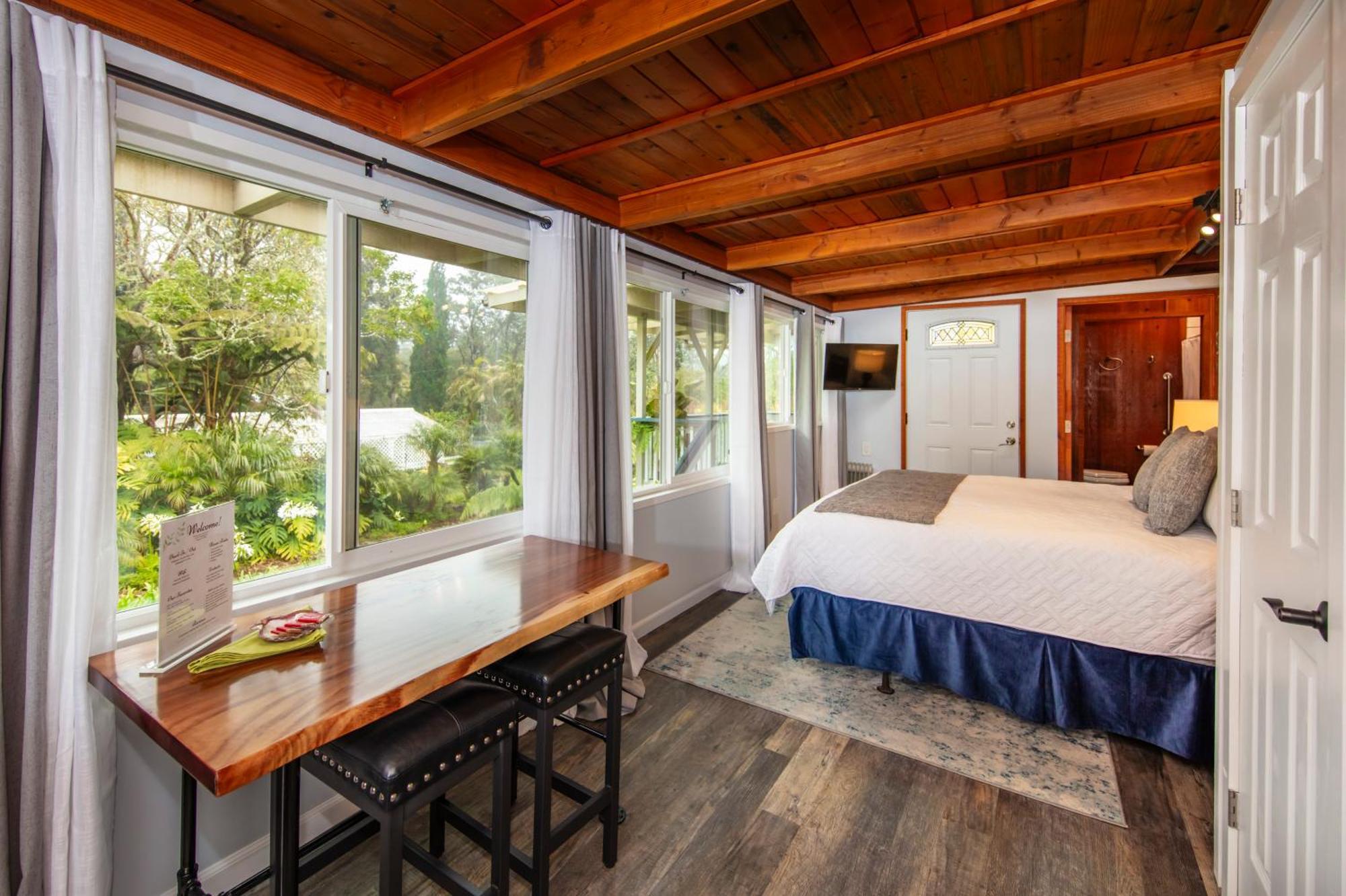 Aloha Junction Bed And Breakfast -Minutes Away From Hawaii Volcanoes National Park Buitenkant foto