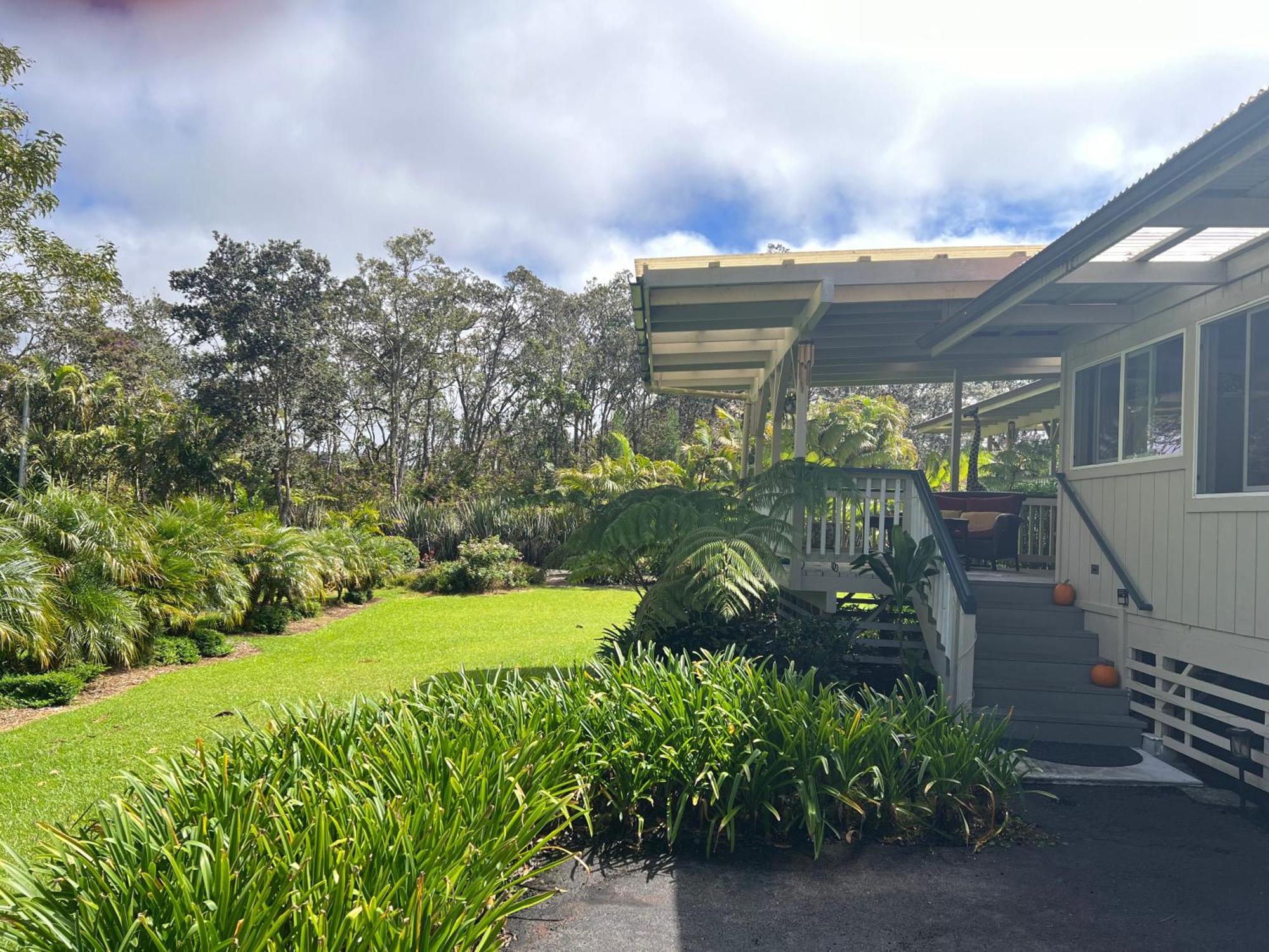 Aloha Junction Bed And Breakfast -Minutes Away From Hawaii Volcanoes National Park Buitenkant foto