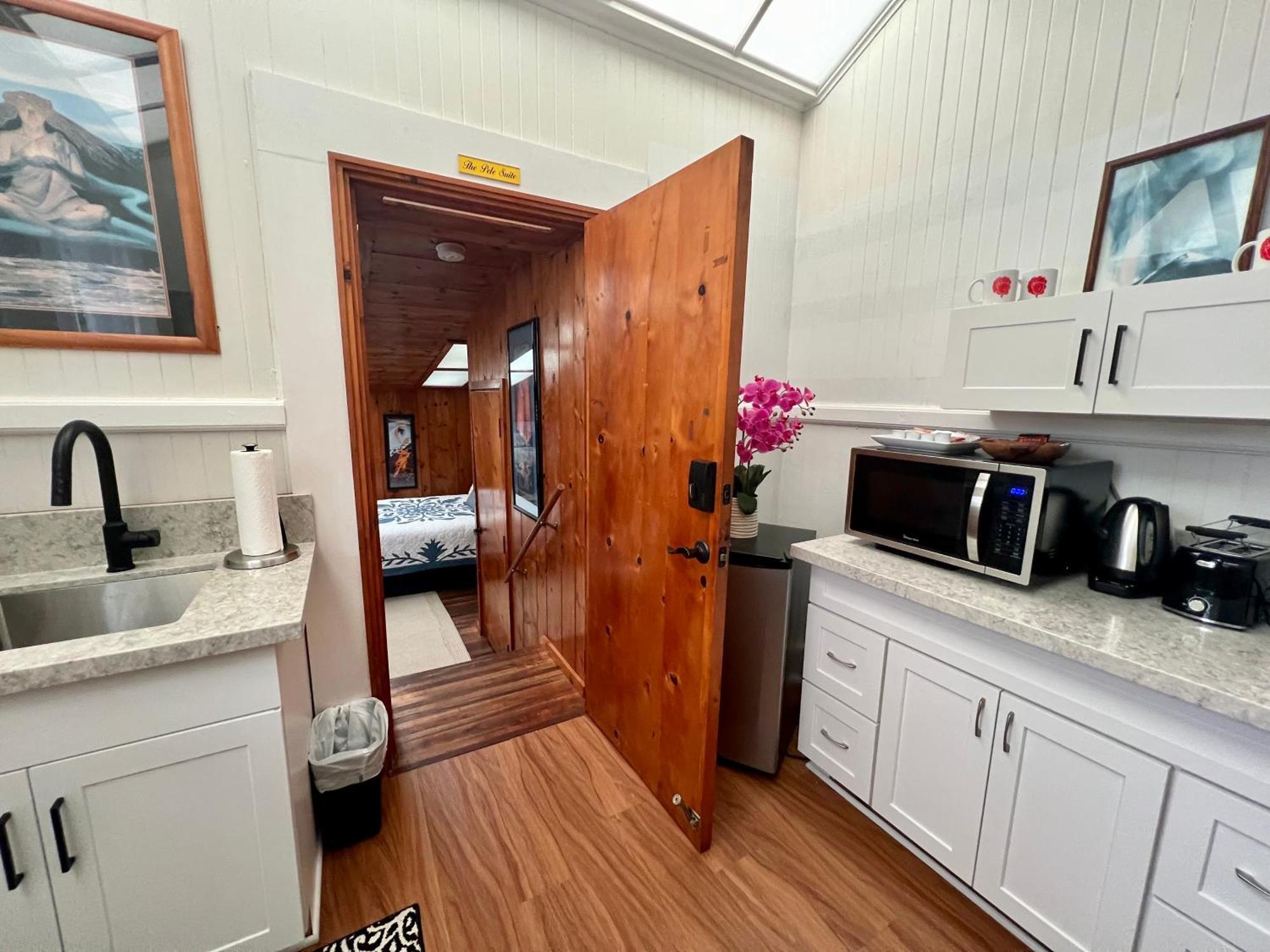 Aloha Junction Bed And Breakfast -Minutes Away From Hawaii Volcanoes National Park Buitenkant foto