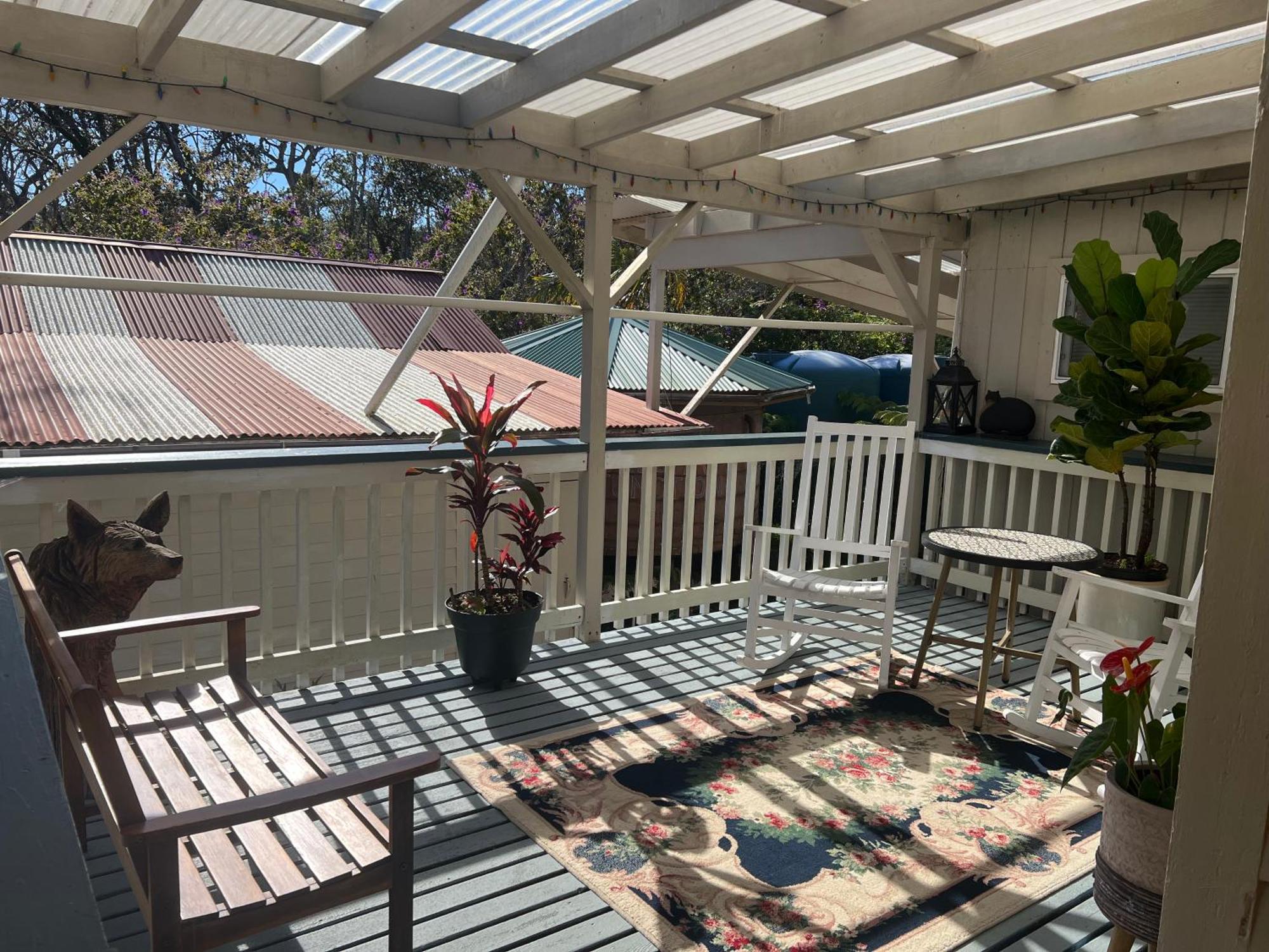 Aloha Junction Bed And Breakfast -Minutes Away From Hawaii Volcanoes National Park Buitenkant foto